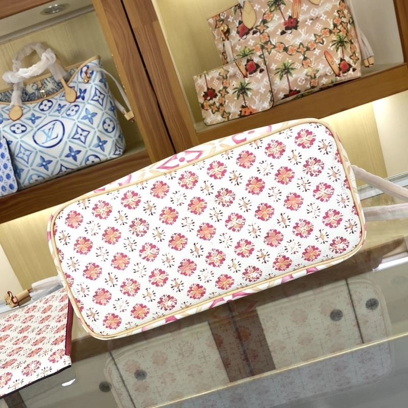 HighQuality Louis Vuitton Shopping Bags 87445