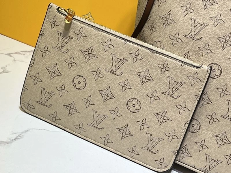 Louis Vuitton Shopping Bags Practical 80139