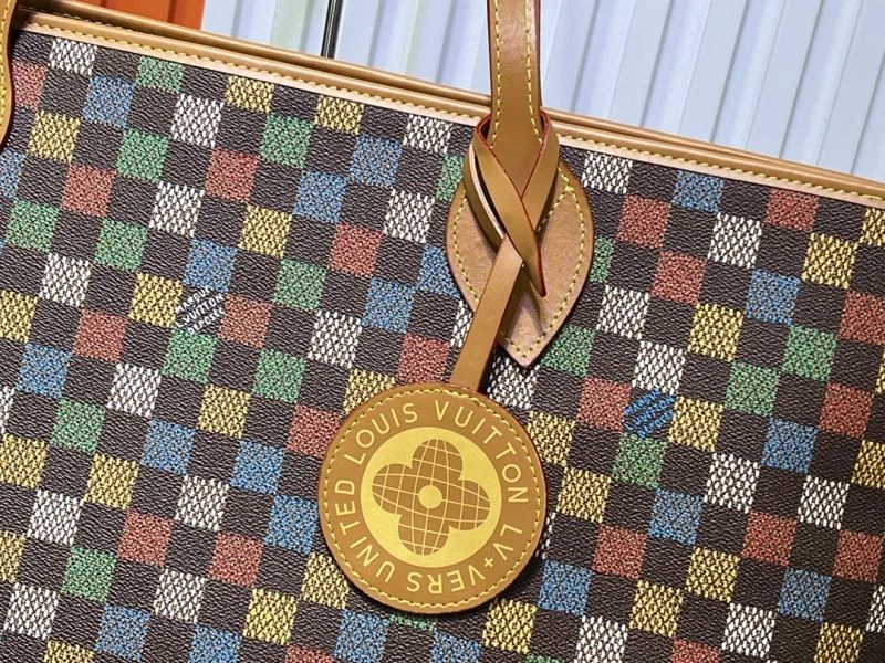 Louis Vuitton Shopping Bags Bold 80133