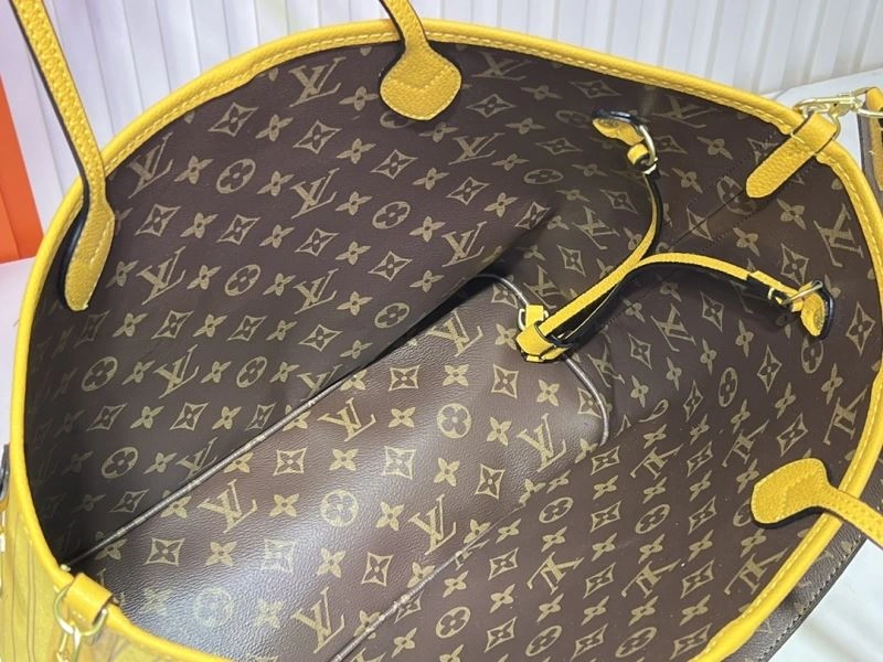 Sophisticated Louis Vuitton Shopping Bags 80128