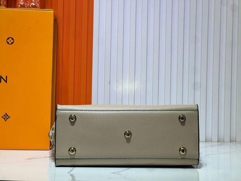 TopPick Louis Vuitton Shopping Bags 80135