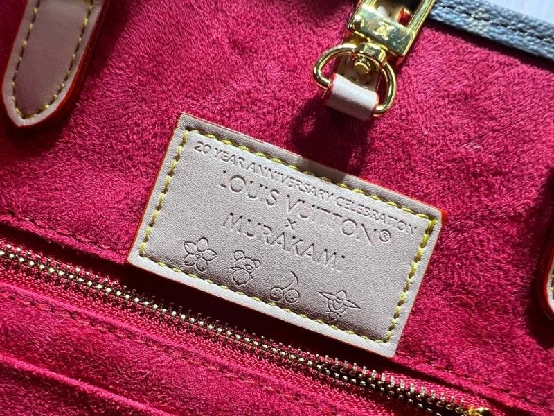 Breathable Louis Vuitton Shopping Bags 80154