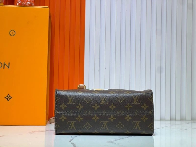 Louis Vuitton Shopping Bags SportInspired 80113