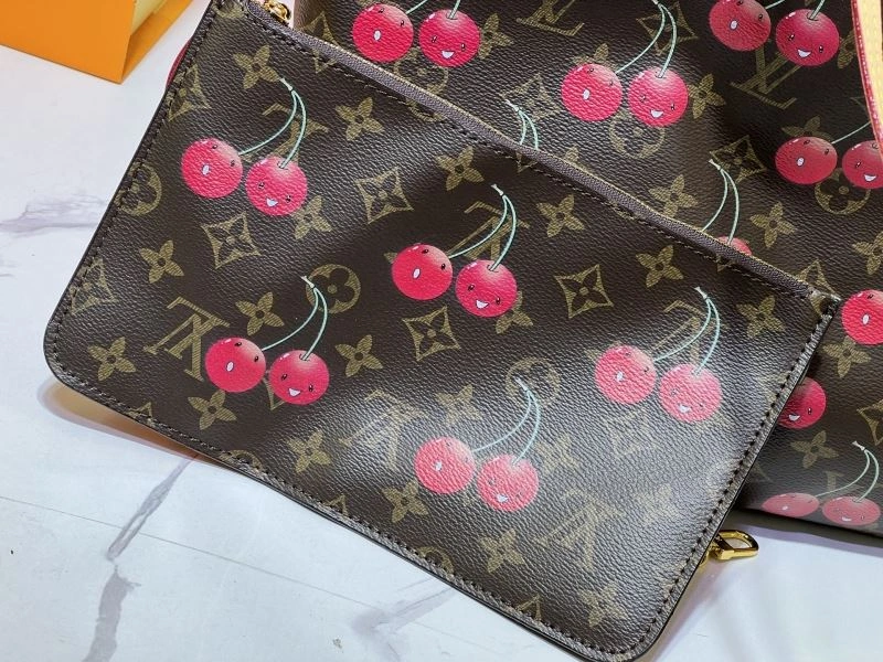 FashionForward Louis Vuitton Shopping Bags 80092