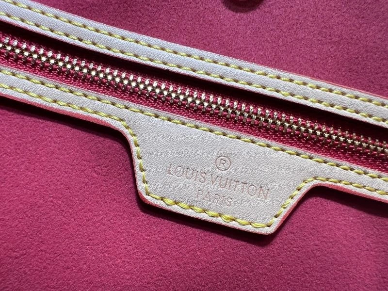 FashionForward Louis Vuitton Shopping Bags 80092