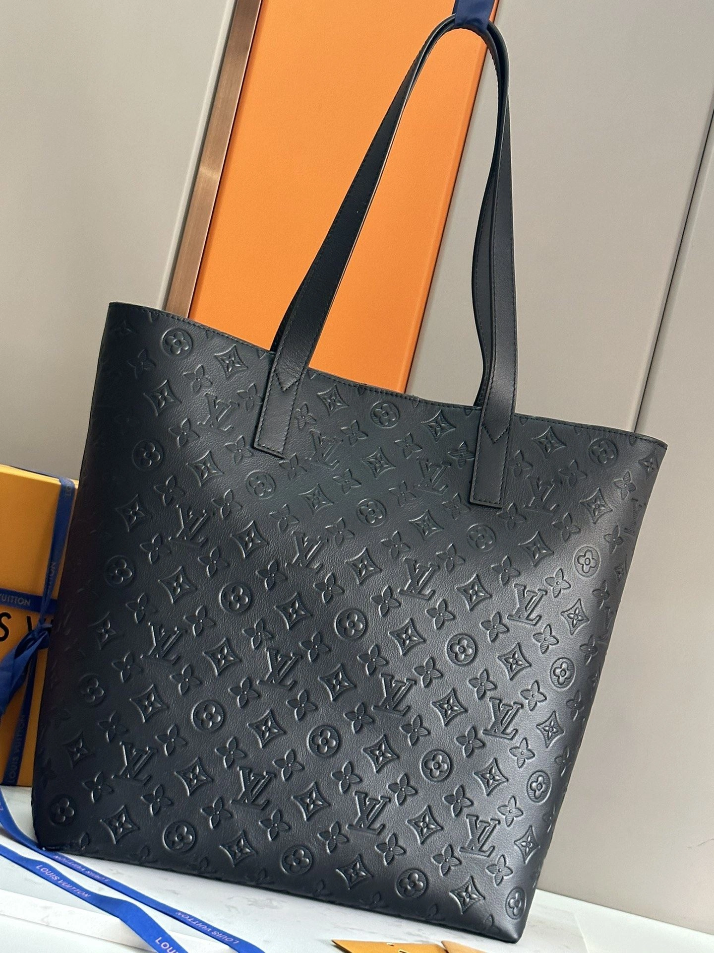 OnTrend Louis Vuitton Shopping Bags 91807