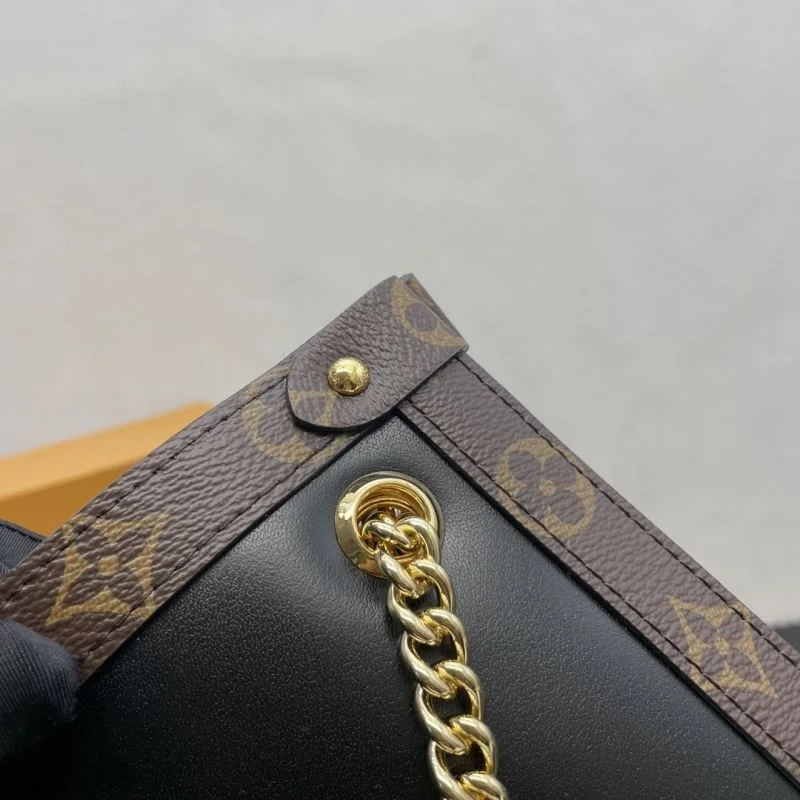 Casual Louis Vuitton Shopping Bags 41762