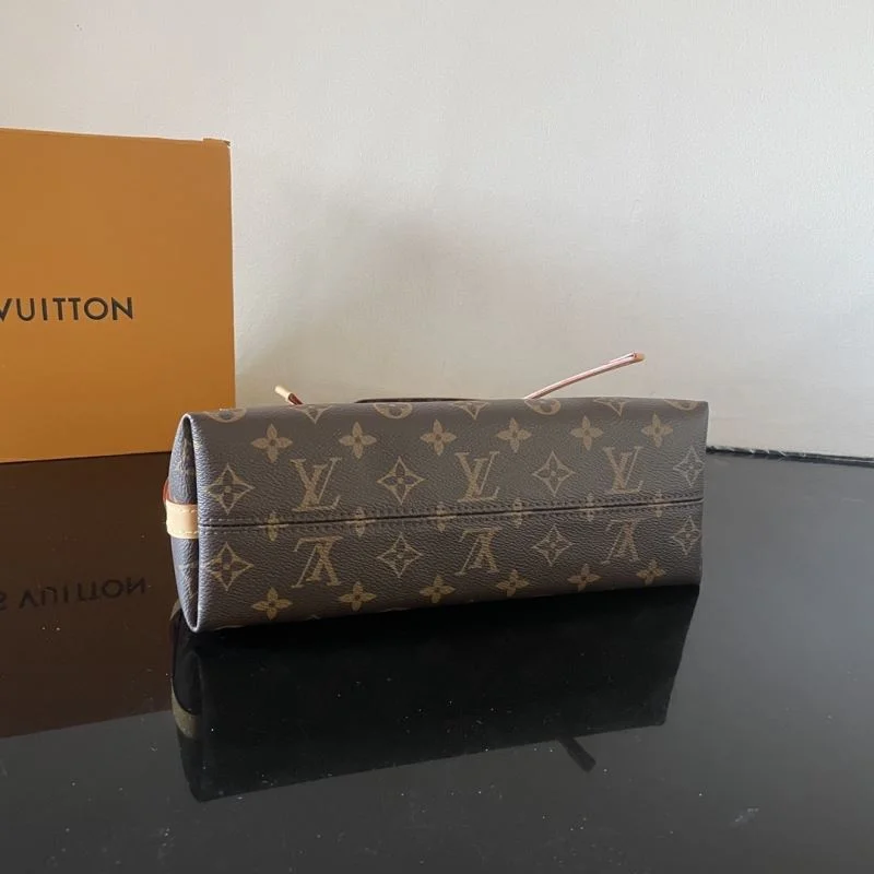 Resilient Louis Vuitton Shopping Bags 41715