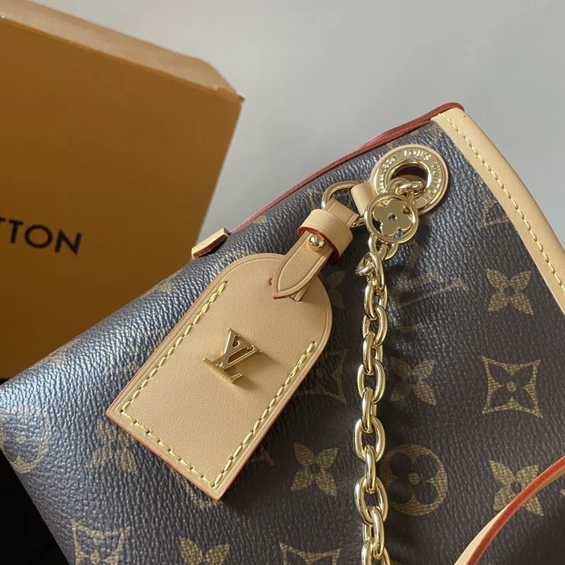 Resilient Louis Vuitton Shopping Bags 41715
