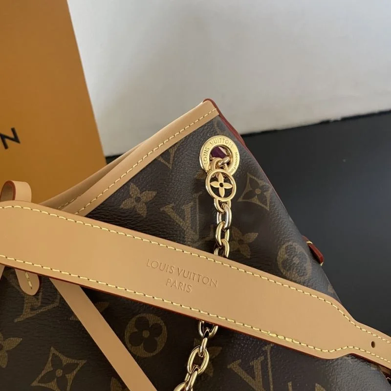 Resilient Louis Vuitton Shopping Bags 41715
