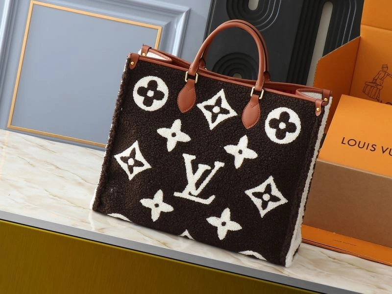 Resilient Louis Vuitton Shopping Bags 88530