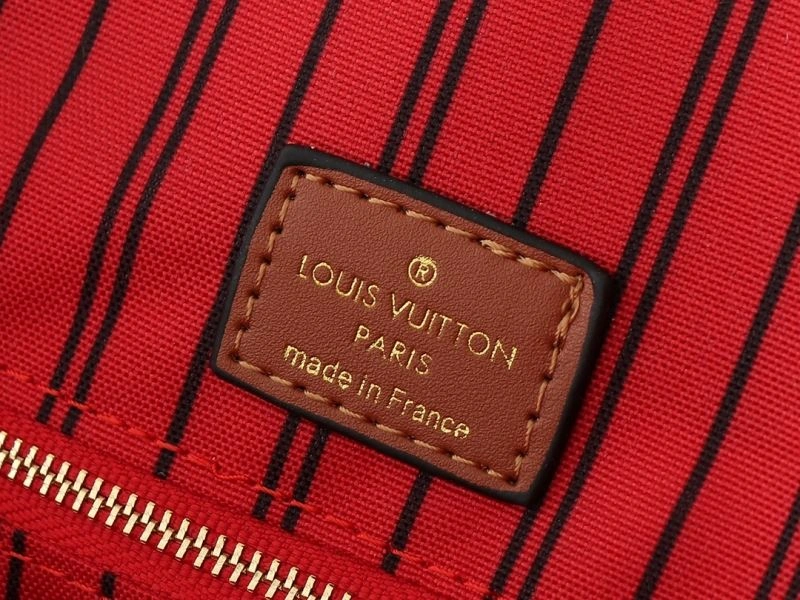 Resilient Louis Vuitton Shopping Bags 88530