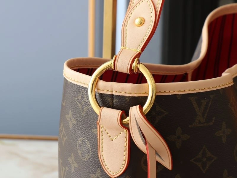Effortless Louis Vuitton Shopping Bags 88541