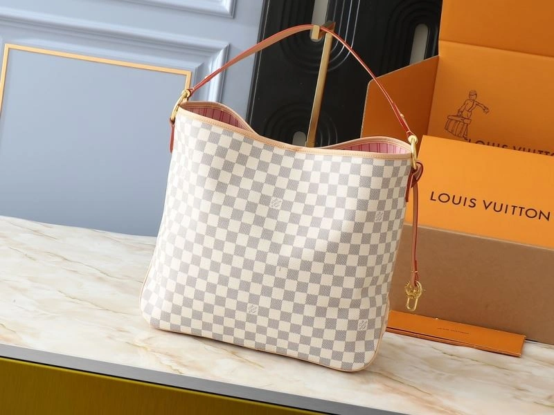 Louis Vuitton Shopping Bags Elegant 88546