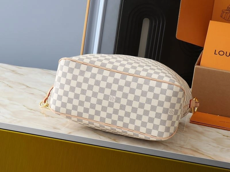 Louis Vuitton Shopping Bags Elegant 88546