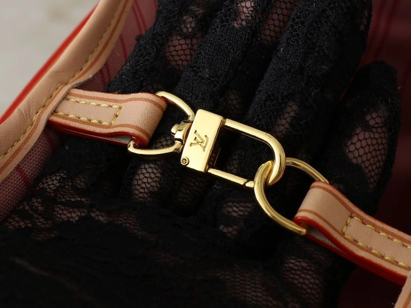 Louis Vuitton Shopping Bags Elegant 88546