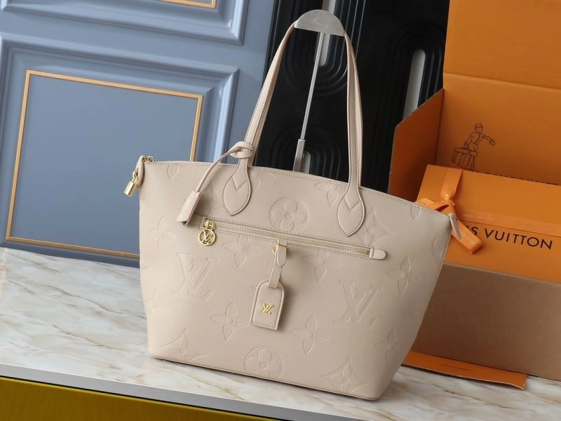 Louis Vuitton Shopping Bags Comfortable 88561