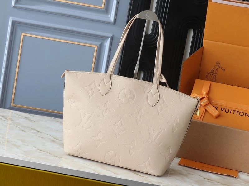 Louis Vuitton Shopping Bags Comfortable 88561