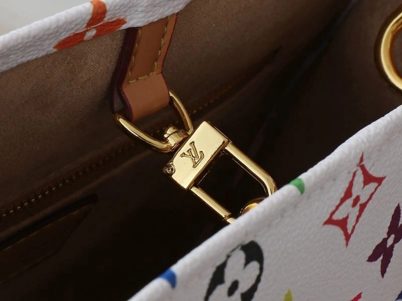 Functional Louis Vuitton Shopping Bags 88560
