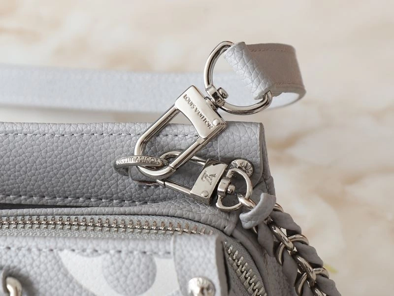 Premium Louis Vuitton Shopping Bags 88519