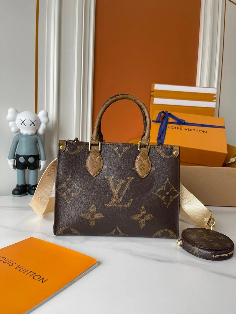 Chic Louis Vuitton Shopping Bags 88540