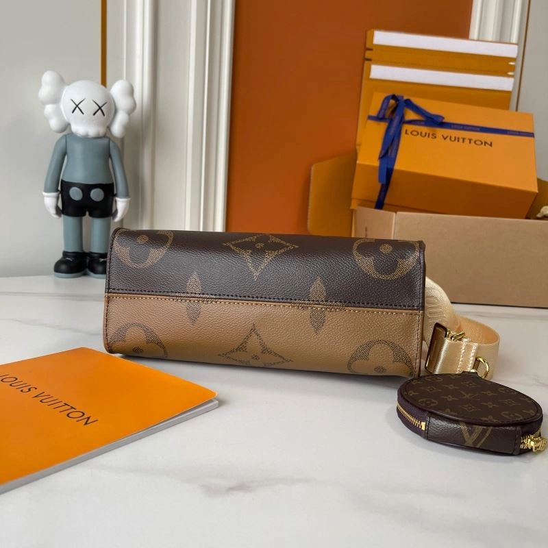 Chic Louis Vuitton Shopping Bags 88540