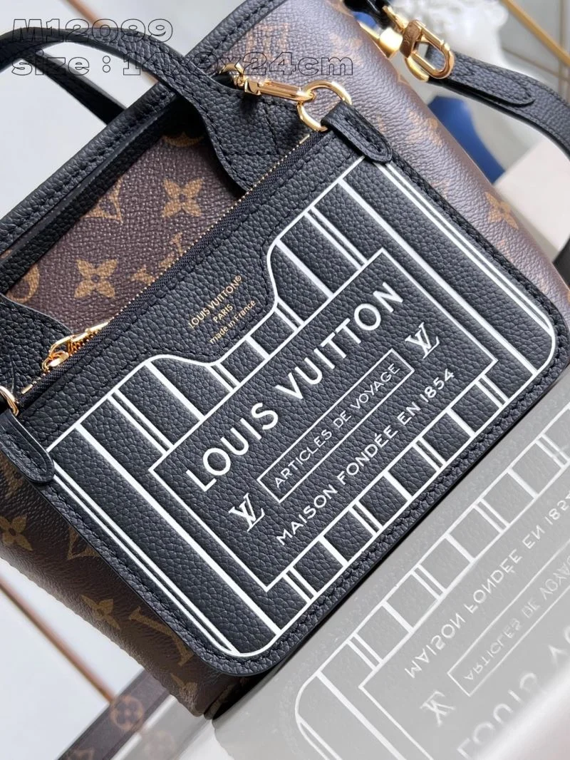 Compact Louis Vuitton Shopping Bags 41181