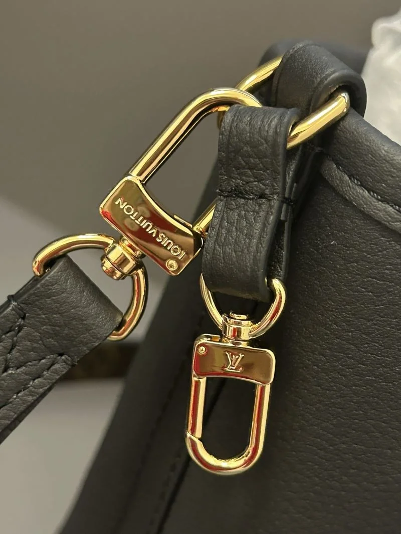 Stretchable Louis Vuitton Shopping Bags 41133
