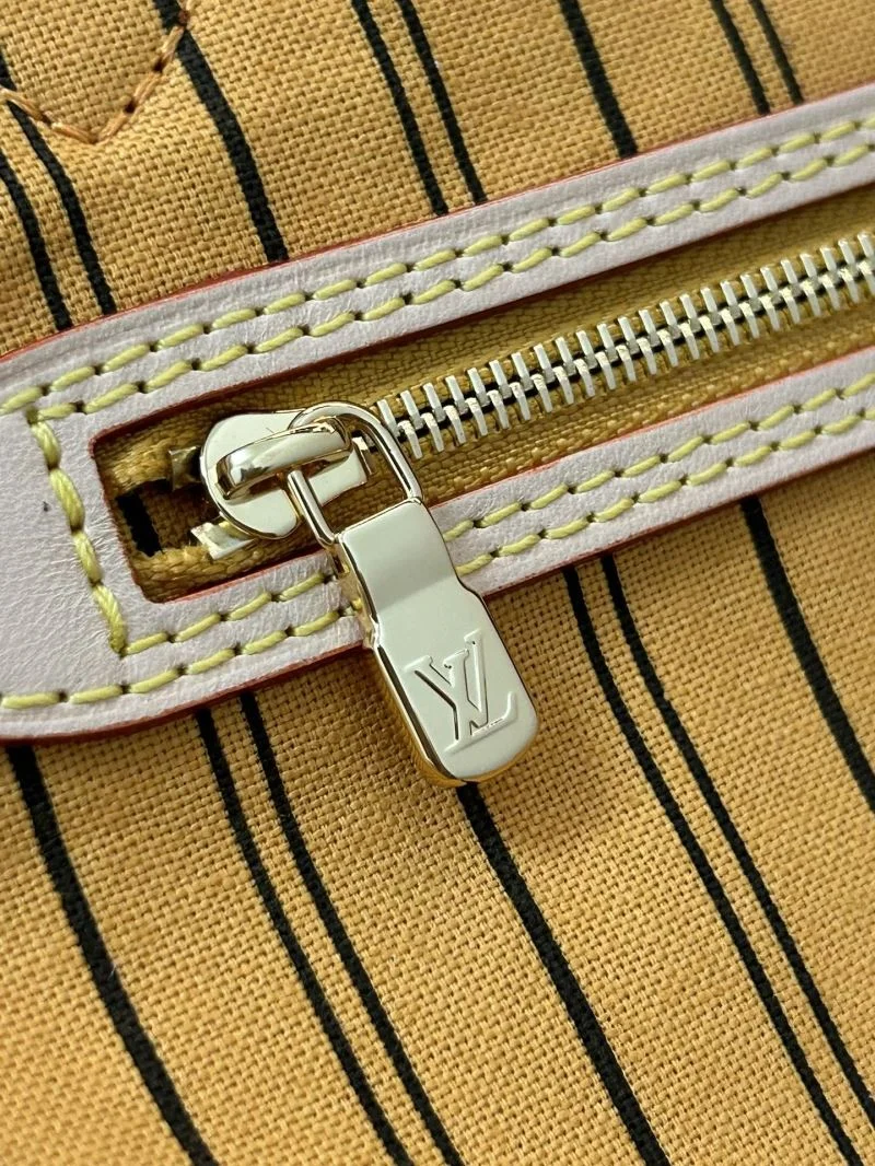 Louis Vuitton Shopping Bags WrinkleFree 41125