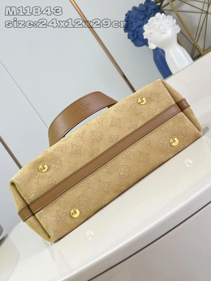 Louis Vuitton Shopping Bags Sleek 41137