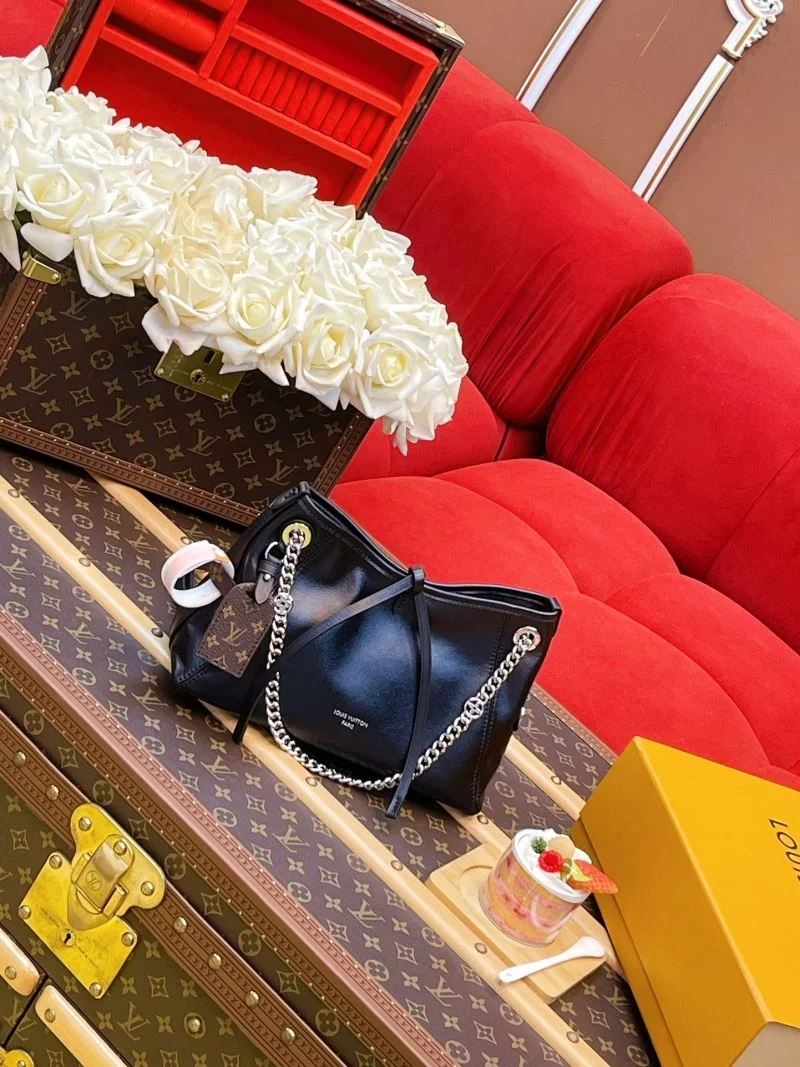 StreetReady Louis Vuitton Shopping Bags 40455