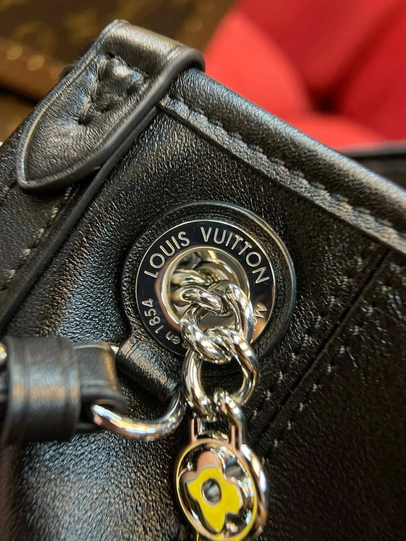 StreetReady Louis Vuitton Shopping Bags 40455