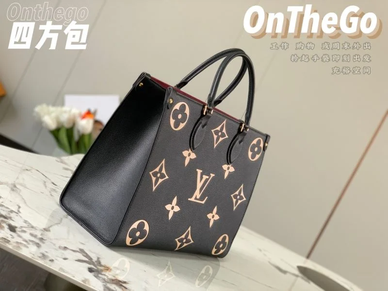 EyeCatching Louis Vuitton Shopping Bags 40512