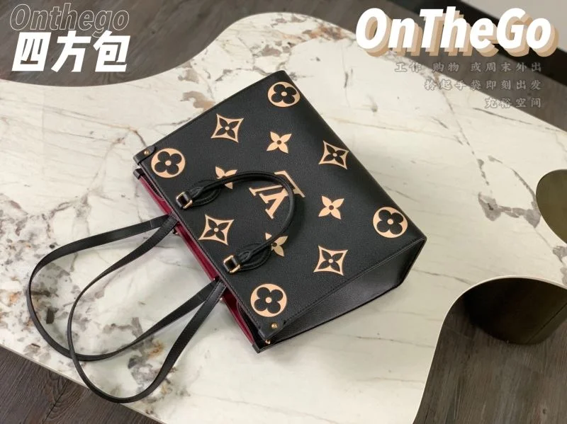 EyeCatching Louis Vuitton Shopping Bags 40512