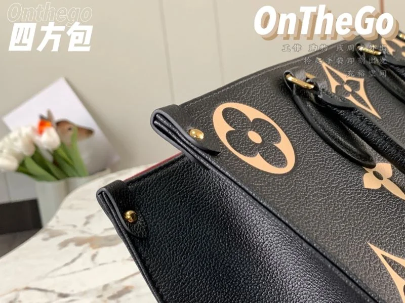 EyeCatching Louis Vuitton Shopping Bags 40512