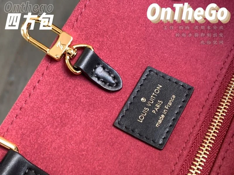 EyeCatching Louis Vuitton Shopping Bags 40512