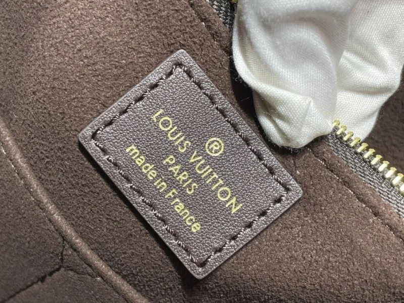 Louis Vuitton Shopping Bags Minimalist 40465