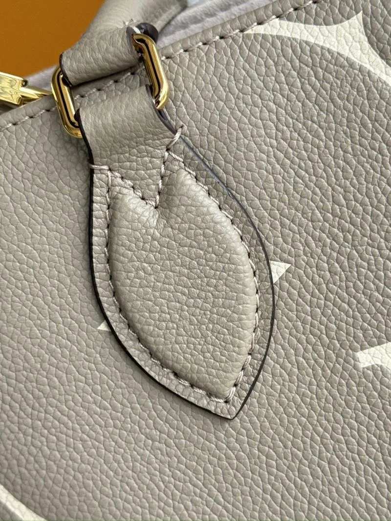 Louis Vuitton Shopping Bags EasyMatch 49273