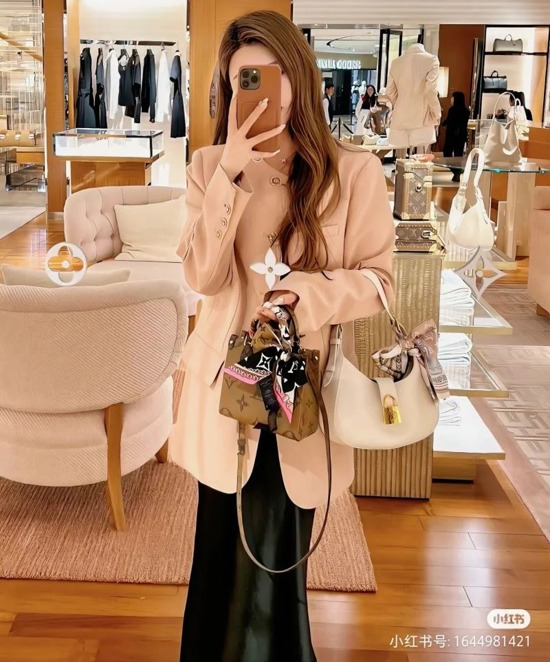 Louis Vuitton Shopping Bags Resilient 49221