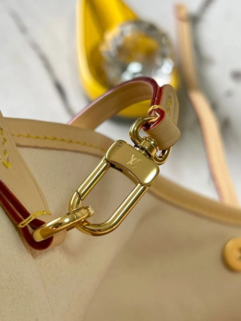EasyMatch Louis Vuitton Shopping Bags 49198