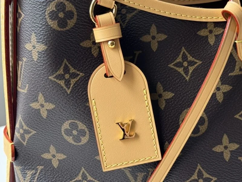 Versatile Louis Vuitton Shopping Bags 49175