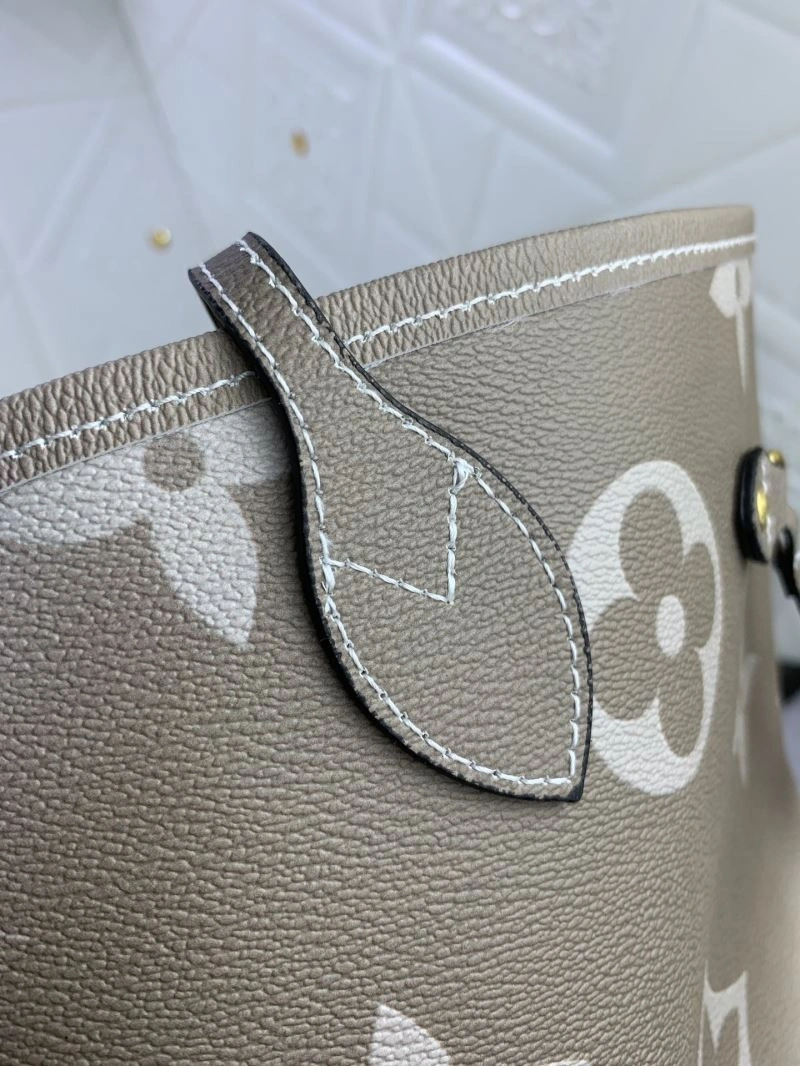 Louis Vuitton Shopping Bags WeatherProof 79536