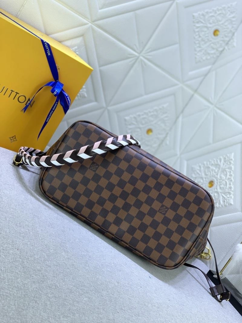 Lightweight Louis Vuitton Shopping Bags 79510