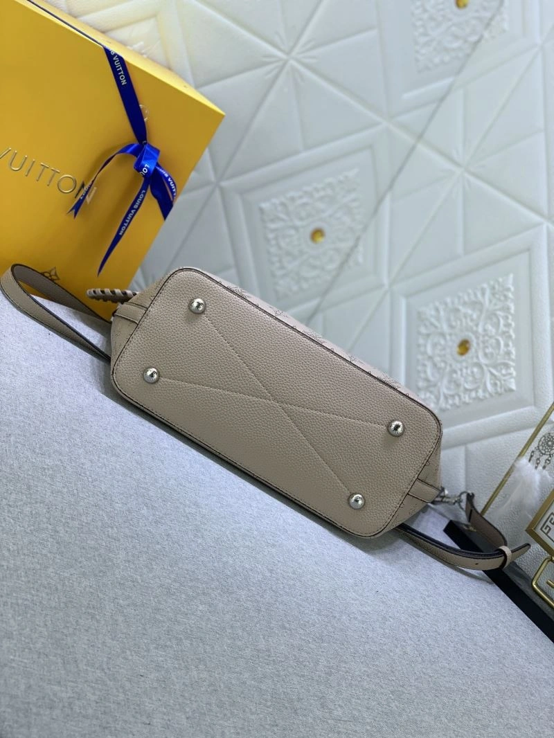 Breathable Louis Vuitton Shopping Bags 79494