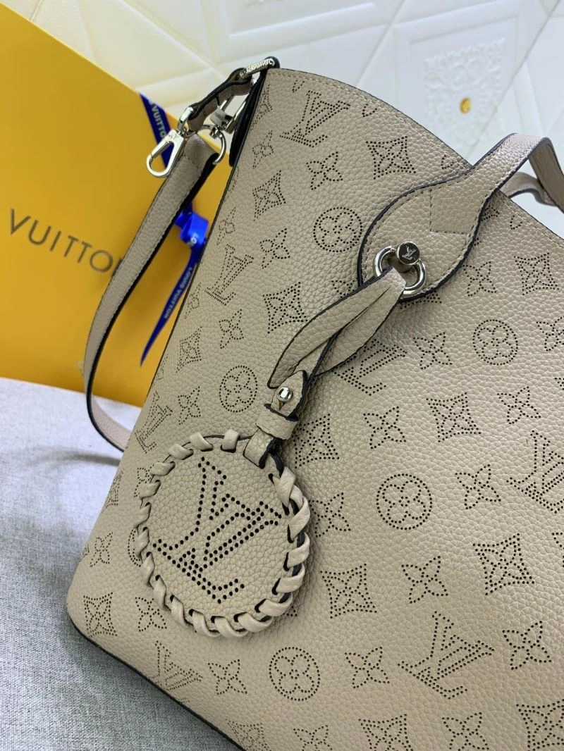 Breathable Louis Vuitton Shopping Bags 79494