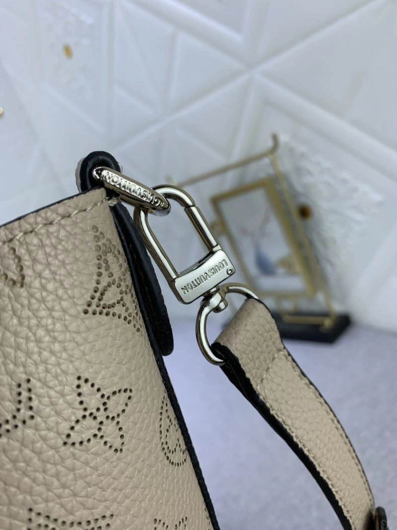 Breathable Louis Vuitton Shopping Bags 79494