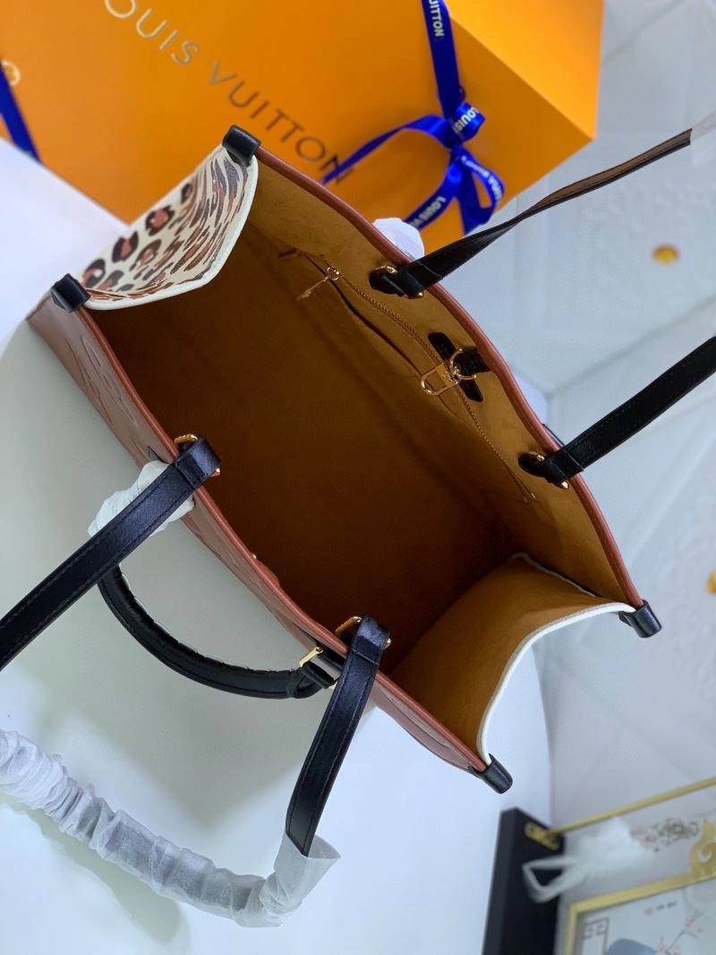 Functional Louis Vuitton Shopping Bags 79493