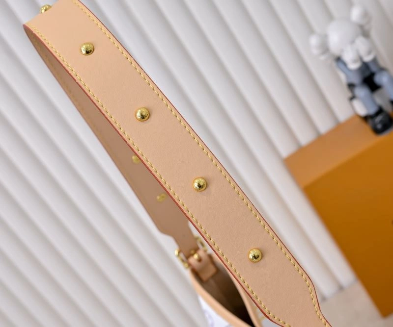 TechFriendly Louis Vuitton Shopping Bags 79478