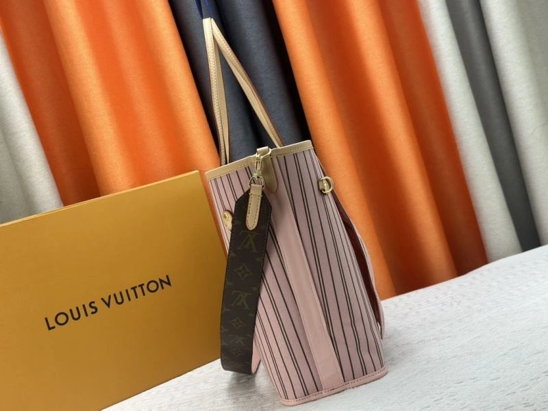 Louis Vuitton Shopping Bags DailyWear 79456