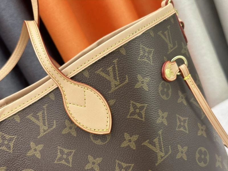 Louis Vuitton Shopping Bags DailyWear 79456